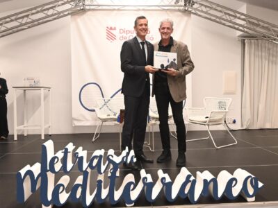 d9c47e35-c659-40f7-9c9e-f2289db65e93_source-aspect-ratio_default_0